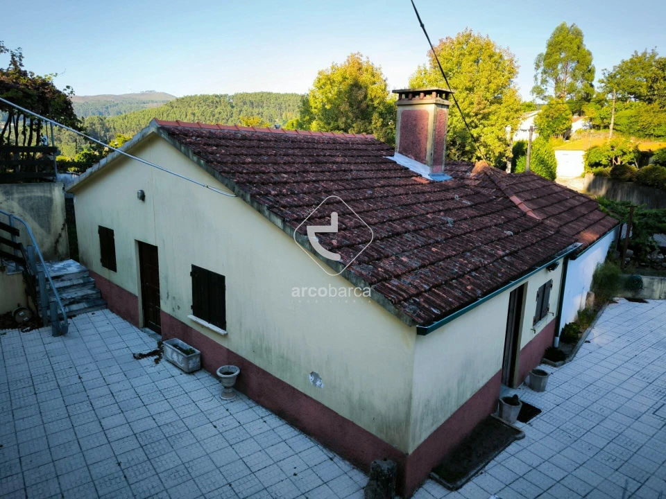 Moradia T2 para Venda em Formariz e Ferreira Foto 49