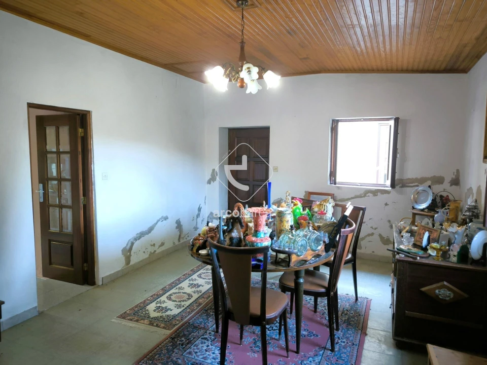 Moradia T2 para Venda em Formariz e Ferreira Foto 23