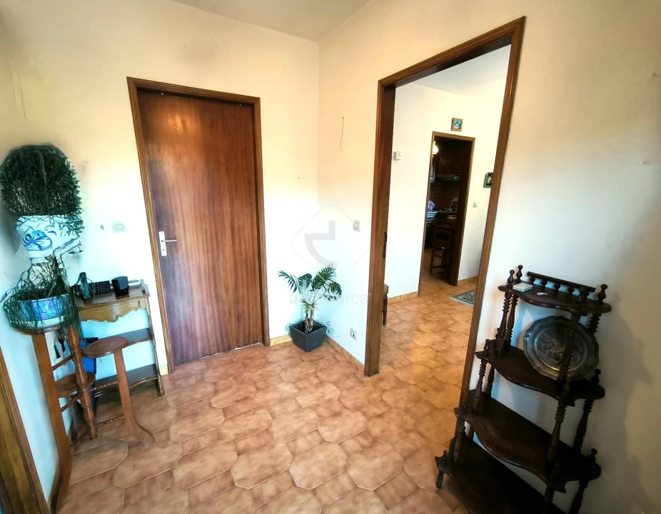 Moradia T2 para Venda em Formariz e Ferreira Foto 14