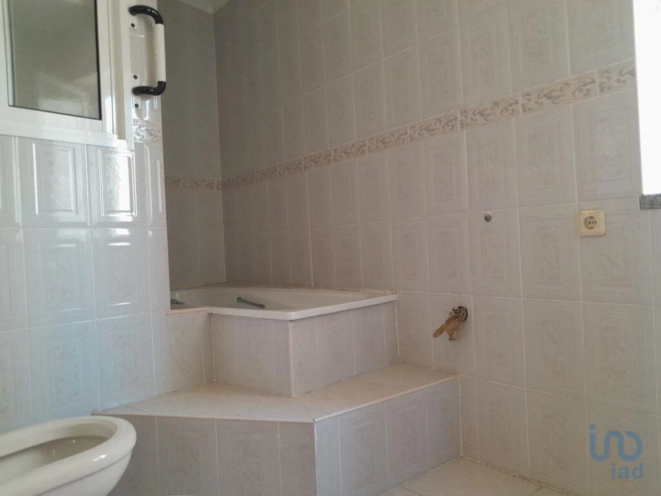 Moradia T2 para Venda em Silvares Foto 9