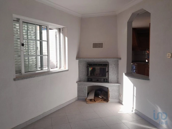 Moradia T2 para Venda em Silvares Foto 5