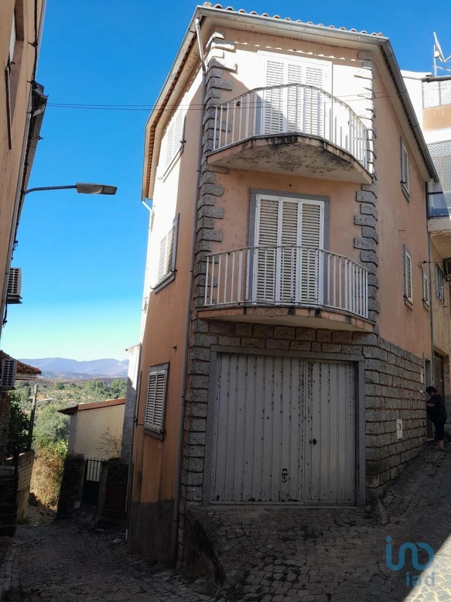 Moradia T2 para Venda em Silvares Foto 1