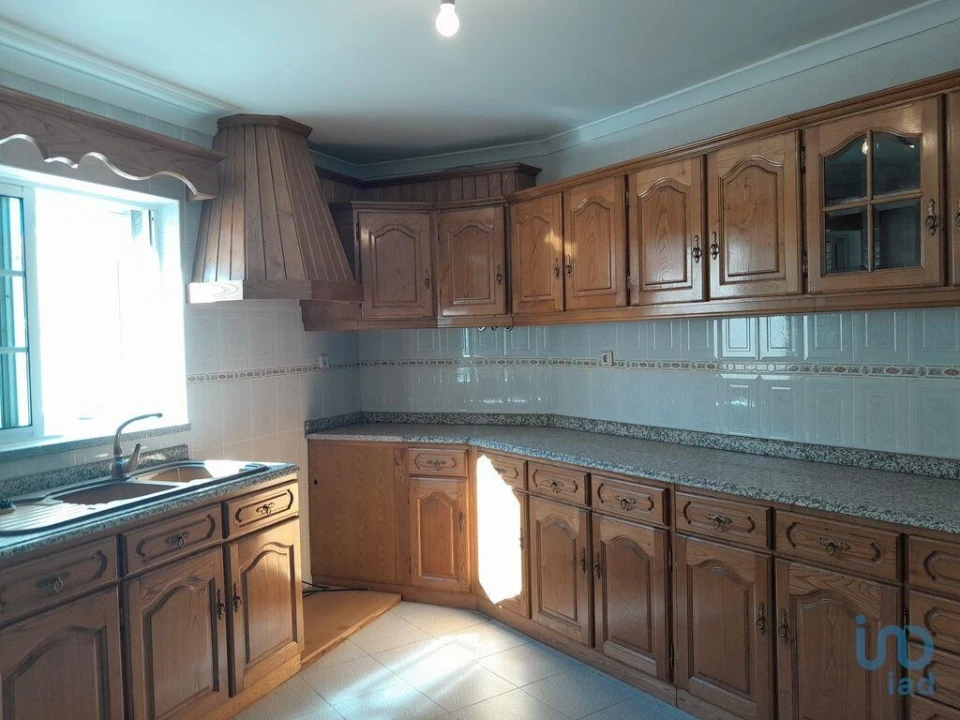 Moradia T2 para Venda em Silvares Foto 2