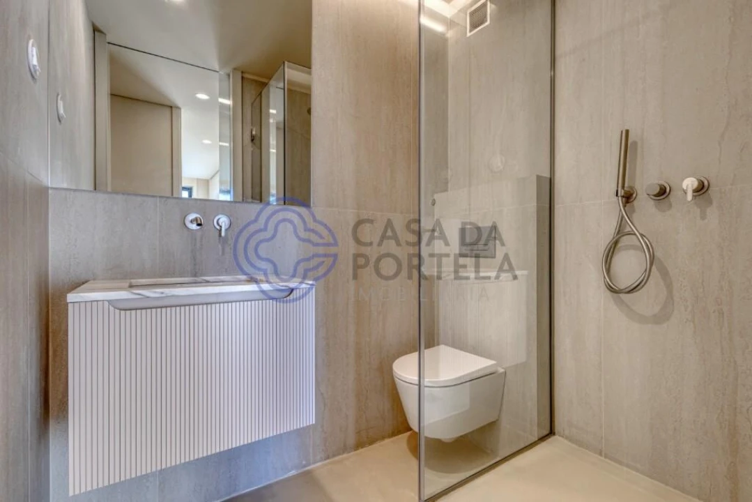 Apartamento T3 para Venda em Aldoar, Foz do Douro e Nevogilde Foto 16