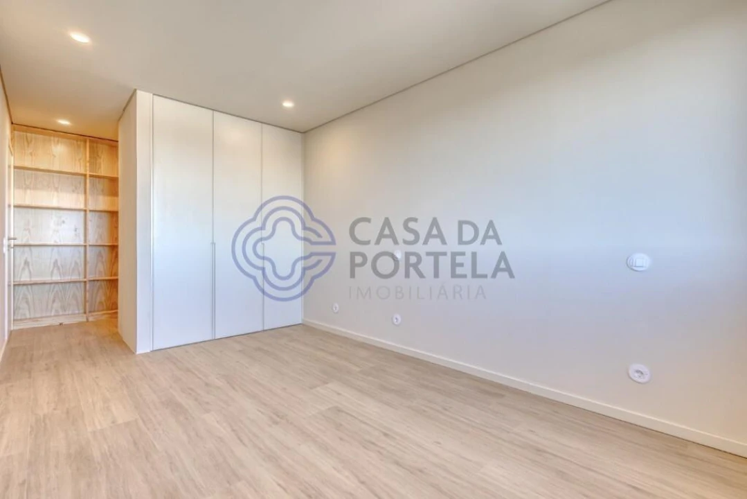 Apartamento T3 para Venda em Aldoar, Foz do Douro e Nevogilde Foto 18