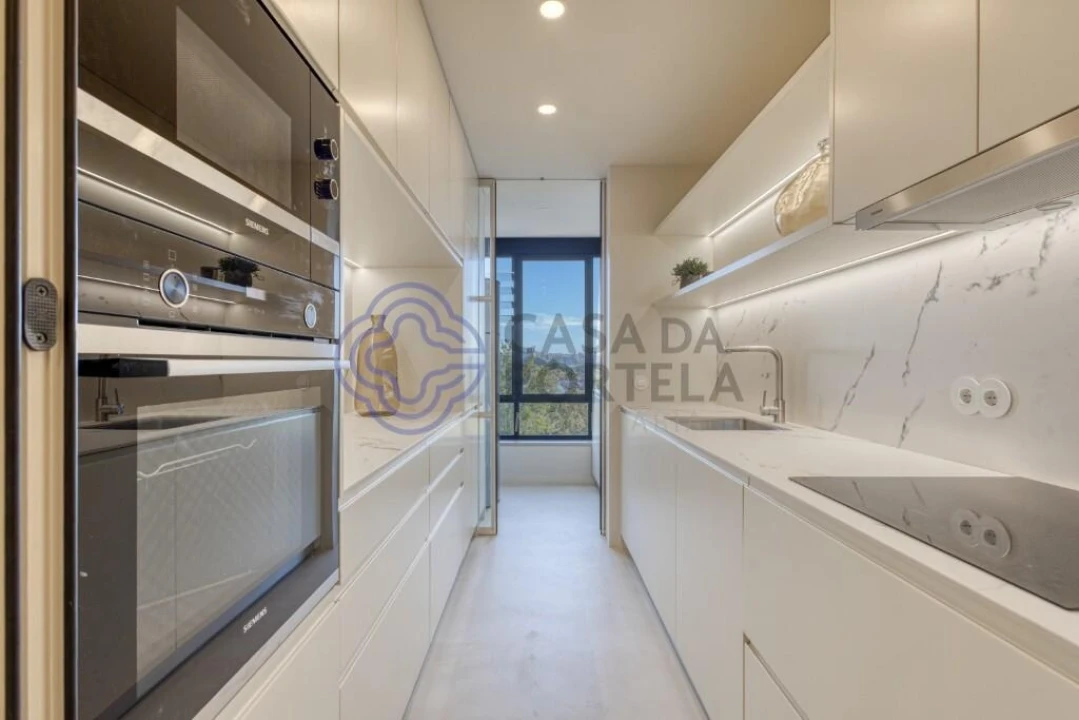 Apartamento T3 para Venda em Aldoar, Foz do Douro e Nevogilde Foto 3