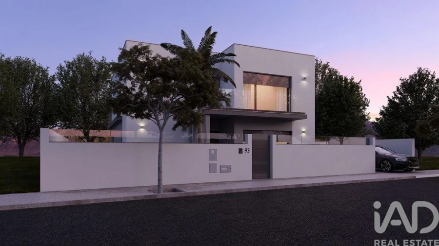 Moradia T4 para Venda em Nossa Sra de Fatima Foto 21