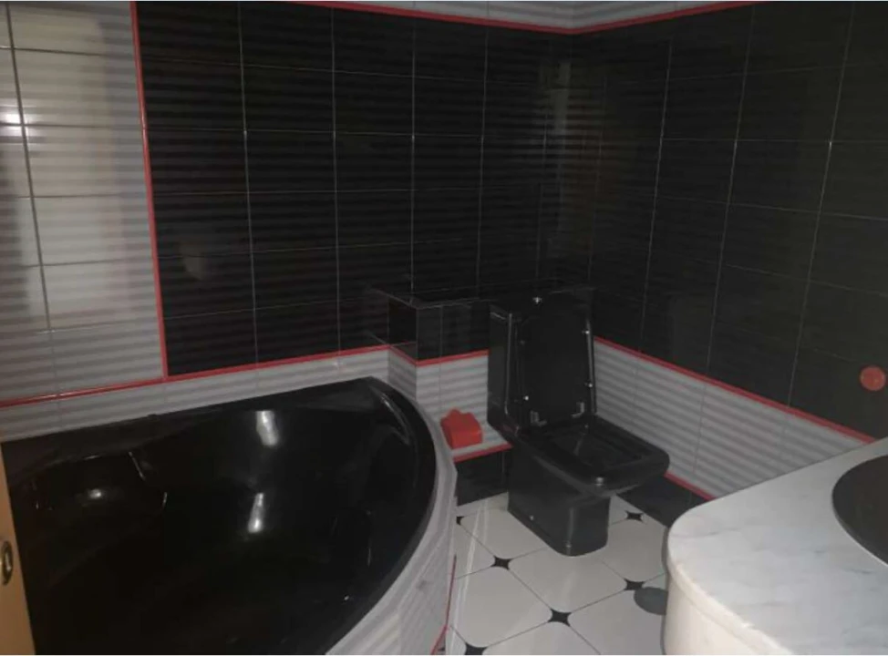 Moradia T4 para Venda em Azurem Foto 15