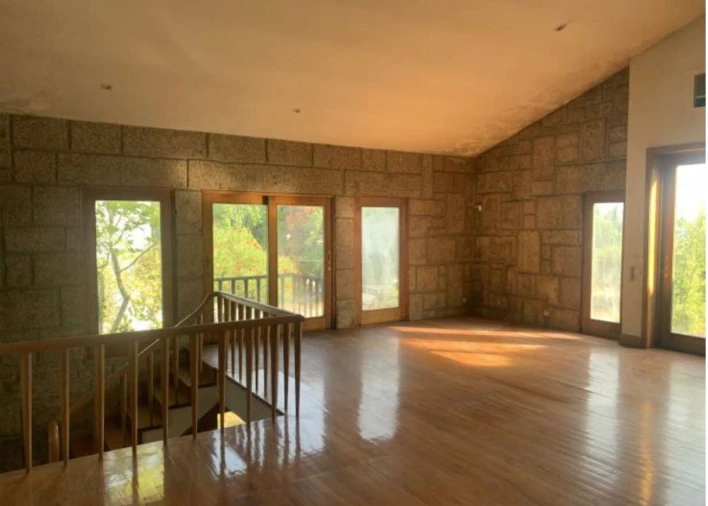 Moradia T4 para Venda em Azurem Foto 1