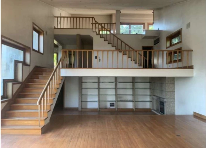 Moradia T4 para Venda em Azurem Foto 4