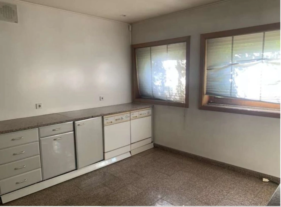 Moradia T4 para Venda em Azurem Foto 19