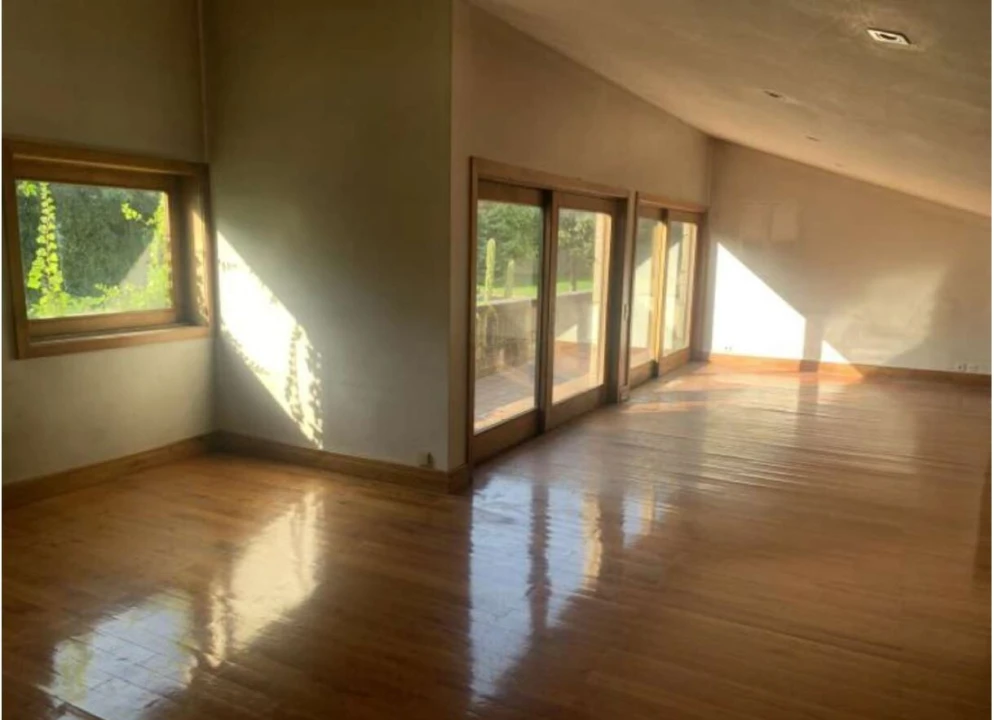 Moradia T4 para Venda em Azurem Foto 7