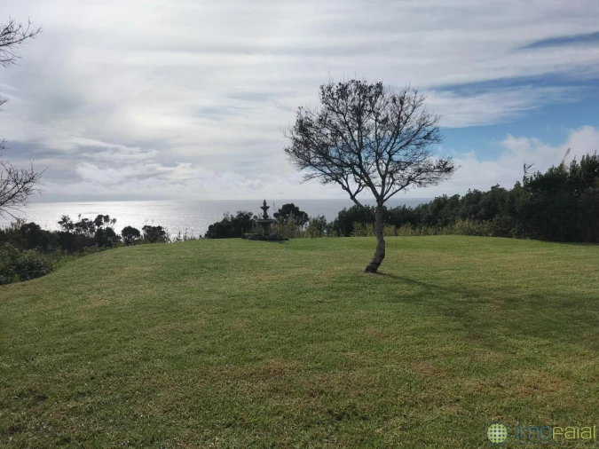 Moradia T5 para Venda em Capelo Foto 47