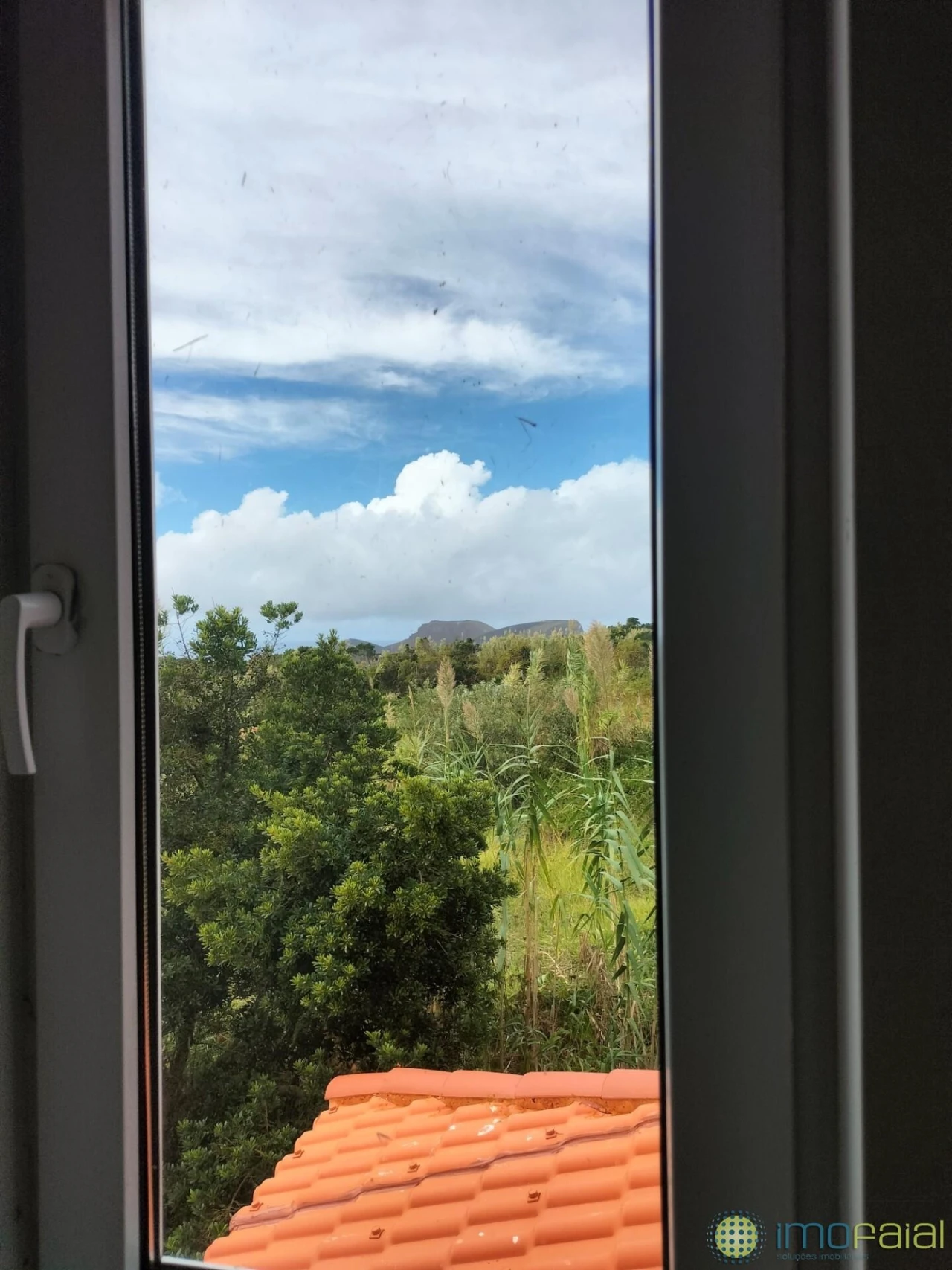 Moradia T5 para Venda em Capelo Foto 39