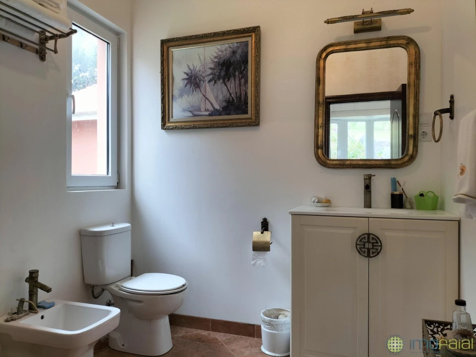 Moradia T5 para Venda em Capelo Foto 21