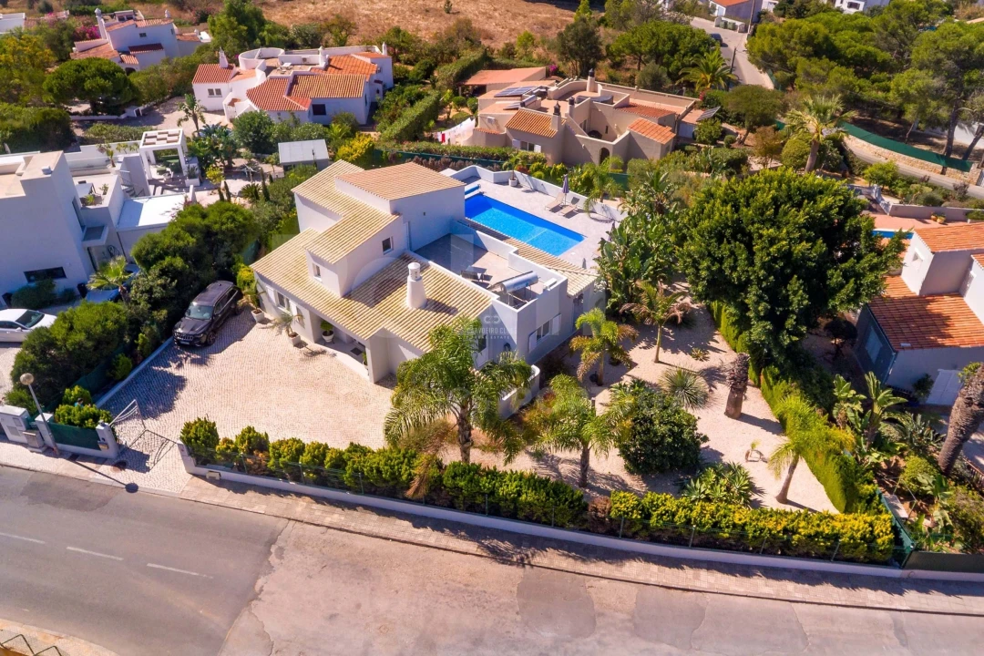 Moradia T3 para Venda em Ferragudo Foto 79