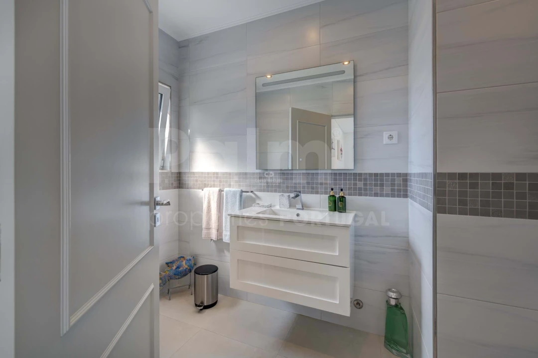 Moradia T3 para Venda em Ferragudo Foto 41