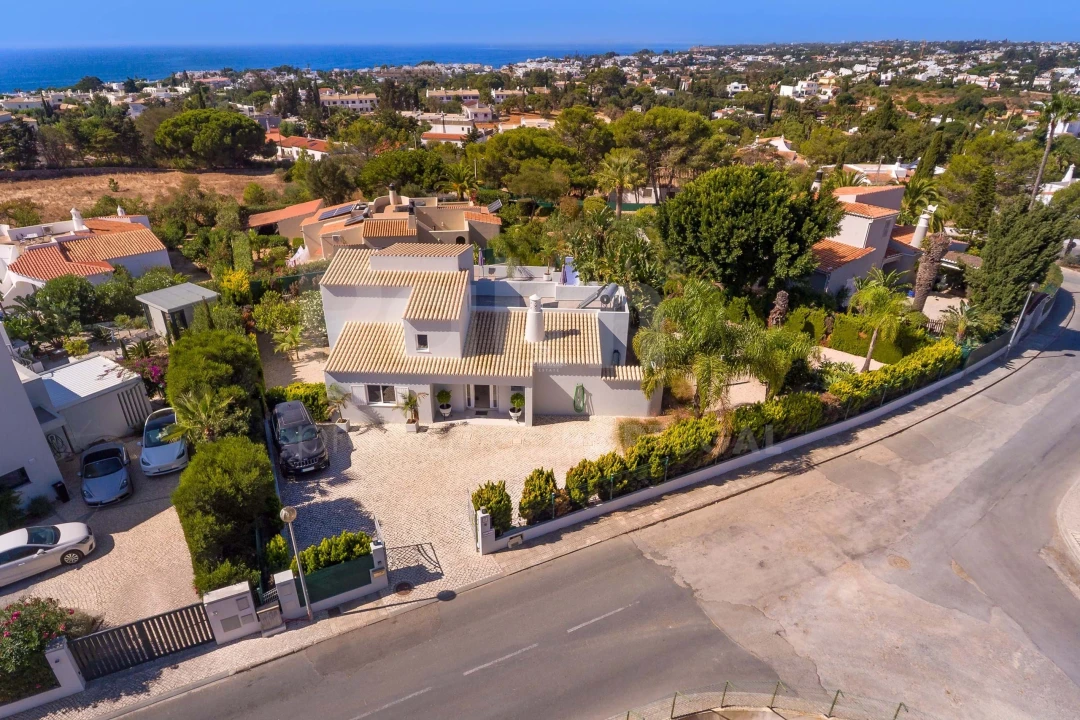 Moradia T3 para Venda em Ferragudo Foto 78