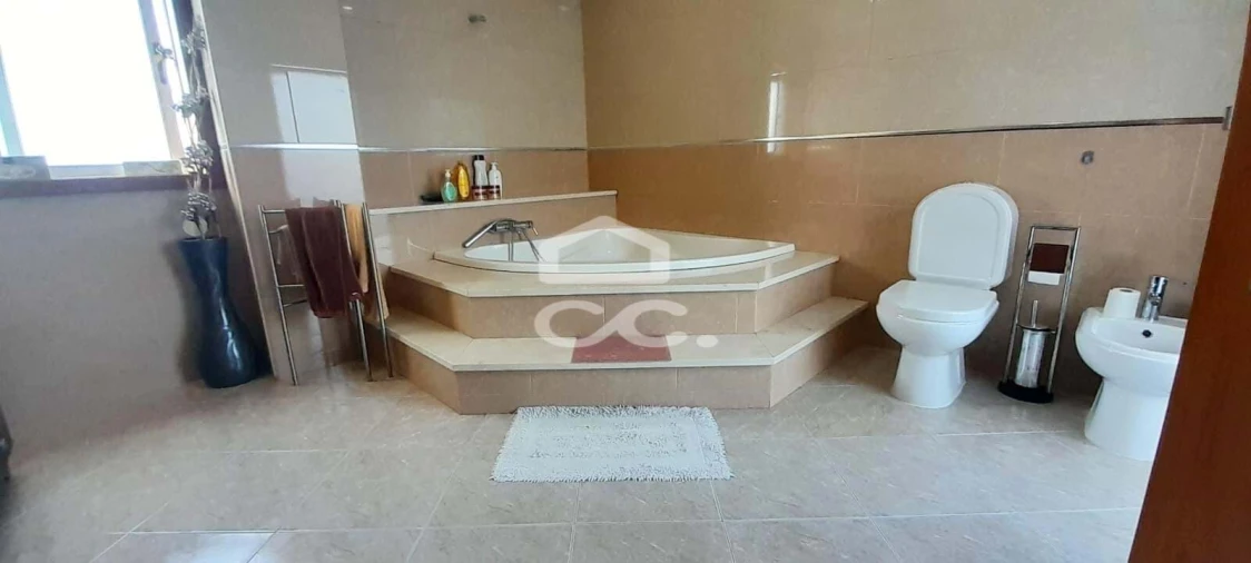 Moradia T4 para Venda em Rebordosa Foto 18