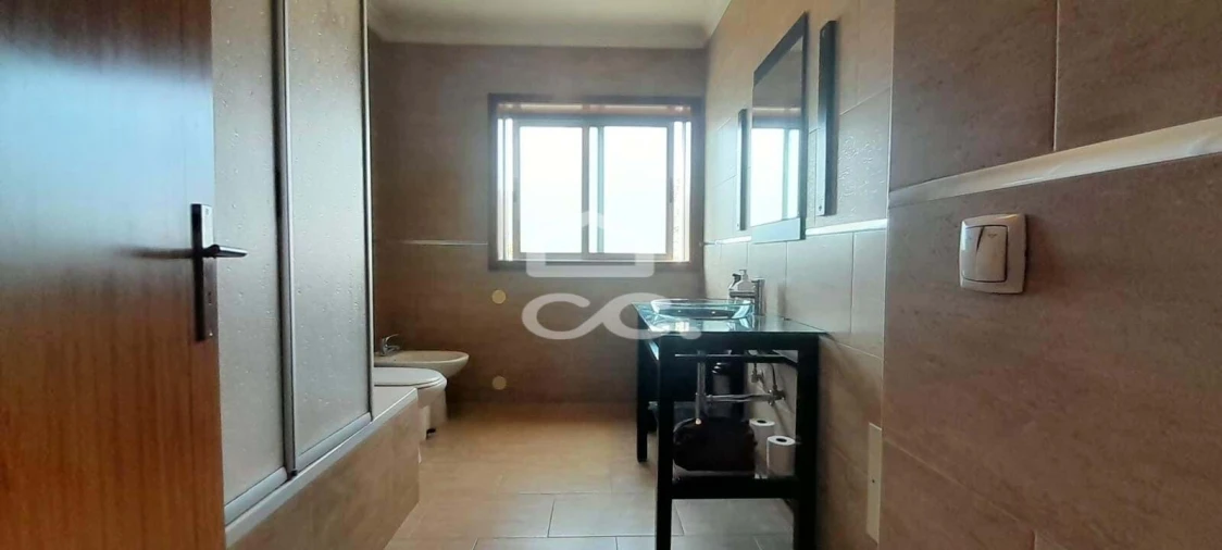 Moradia T4 para Venda em Rebordosa Foto 13