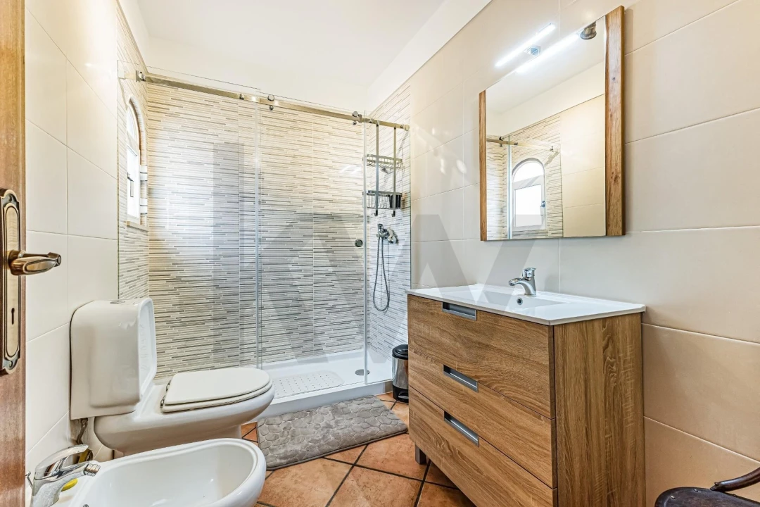 Moradia T4 para Venda em Alvor Foto 50