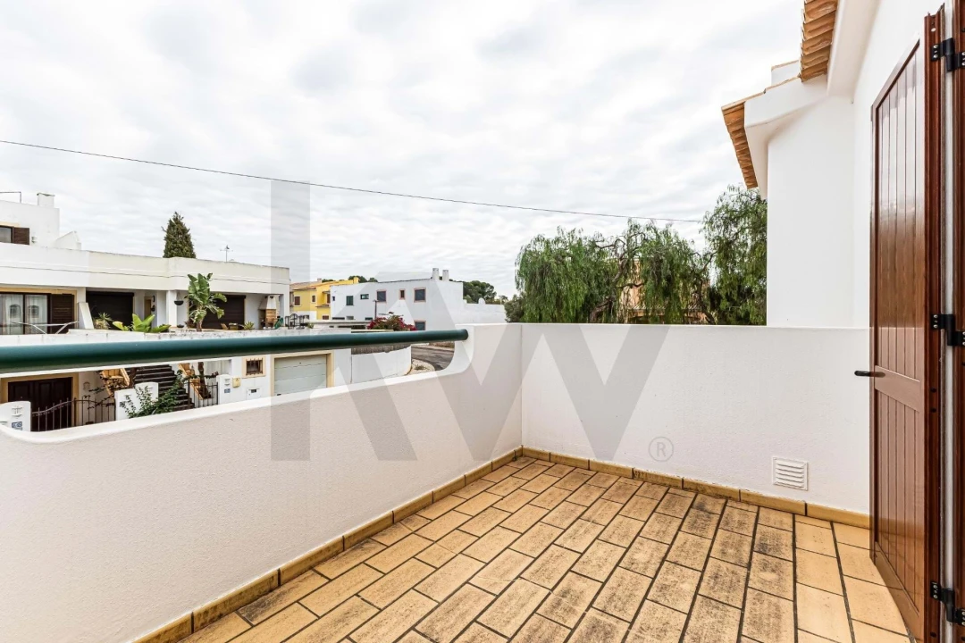 Moradia T4 para Venda em Alvor Foto 39