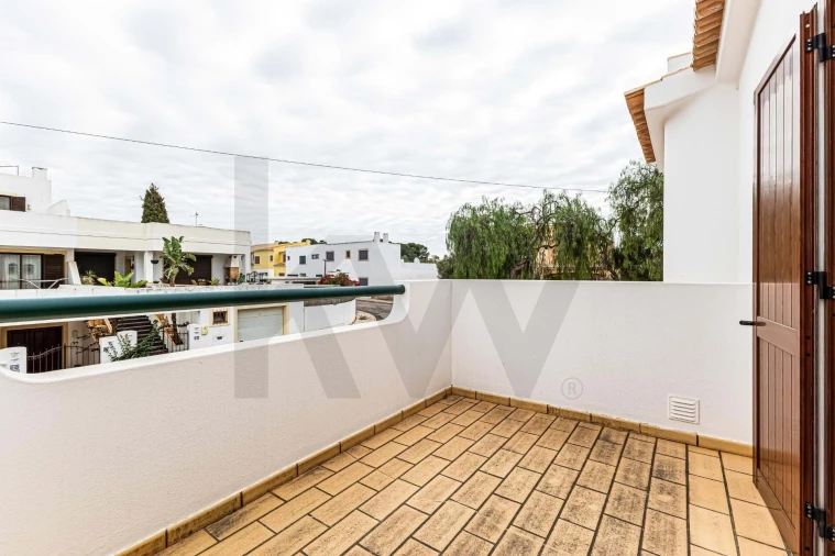 Moradia T4 para Venda em Alvor Foto 39