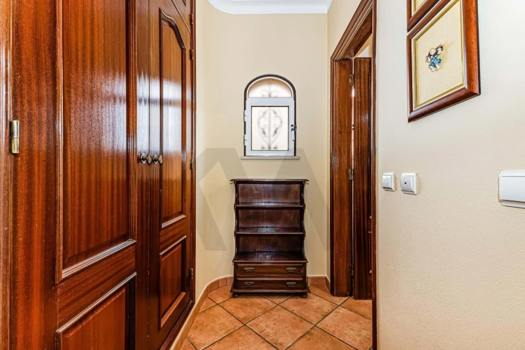 Moradia T4 para Venda em Alvor Foto 47