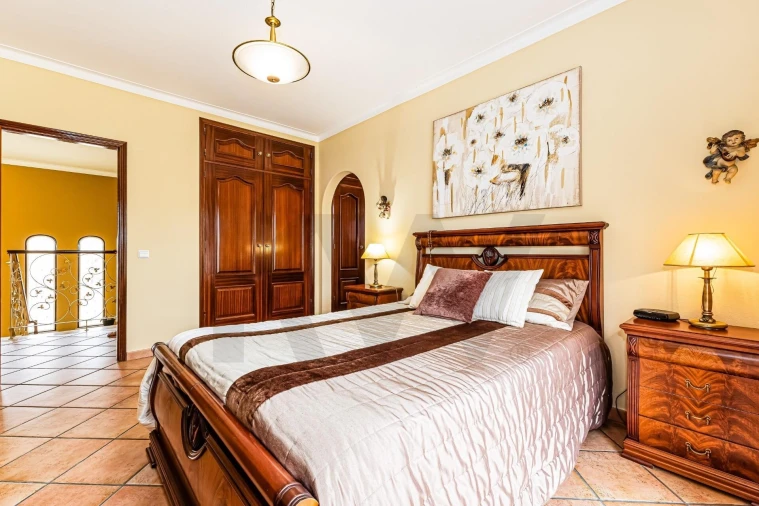 Moradia T4 para Venda em Alvor Foto 44