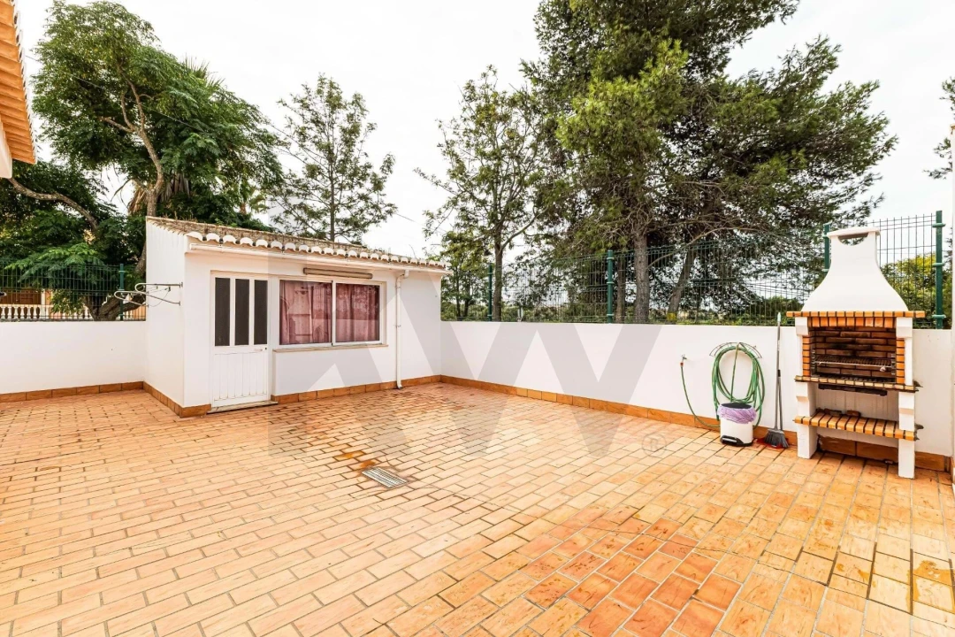 Moradia T4 para Venda em Alvor Foto 73