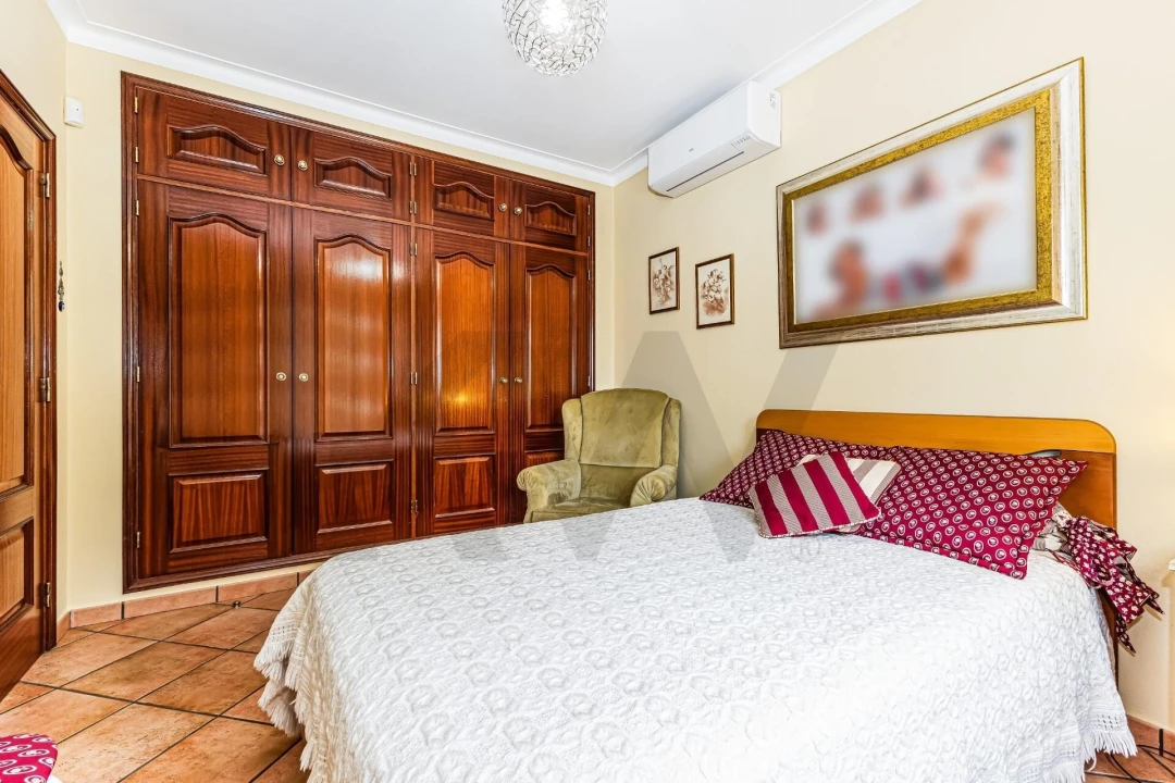 Moradia T4 para Venda em Alvor Foto 55