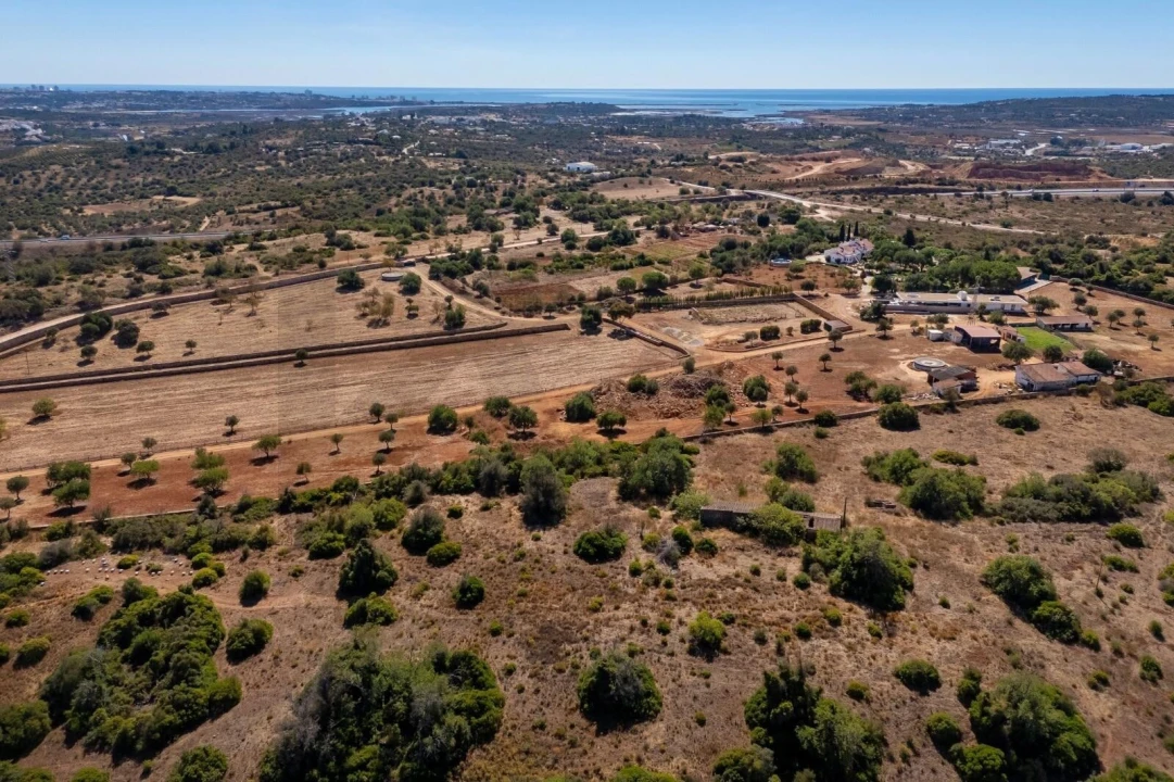Terreno para Venda em Mexilhoeira Grande Foto 24
