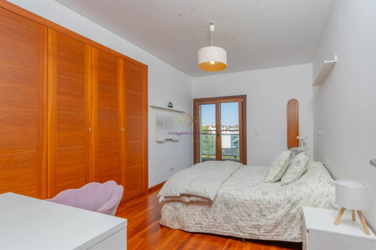 Apartamento T3 para Arrendamento em Sacavém e Prior Velho Foto 34