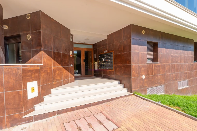 Apartamento T3 para Arrendamento em Sacavém e Prior Velho Foto 5