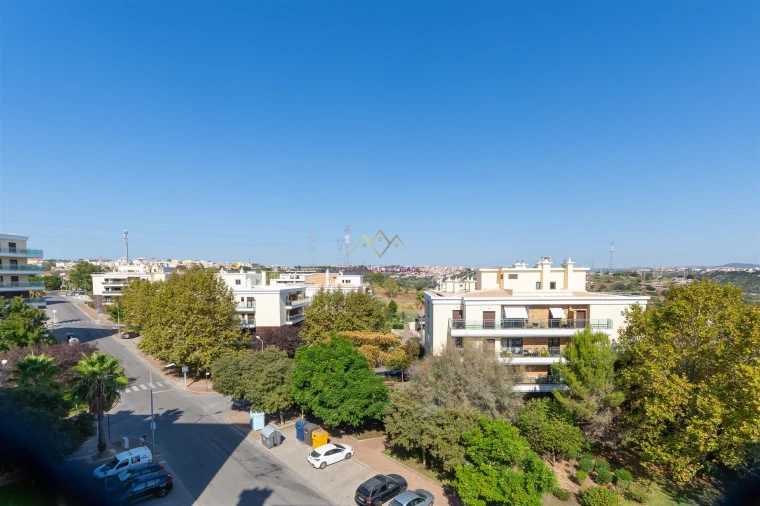 Apartamento T3 para Arrendamento em Sacavém e Prior Velho Foto 22