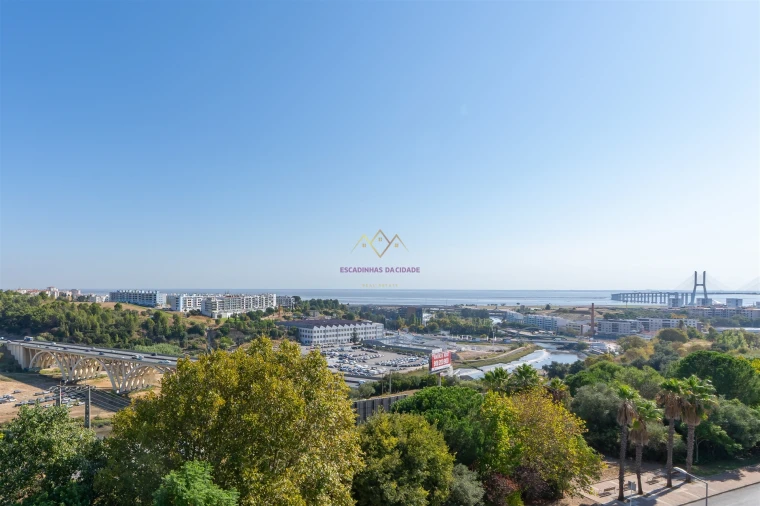 Apartamento T3 para Arrendamento em Sacavém e Prior Velho Foto 13