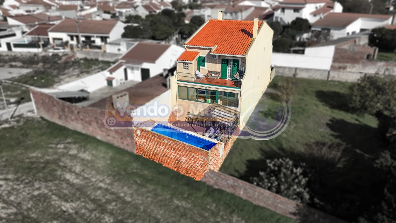 Moradia T3 para Venda em Muge Foto 2