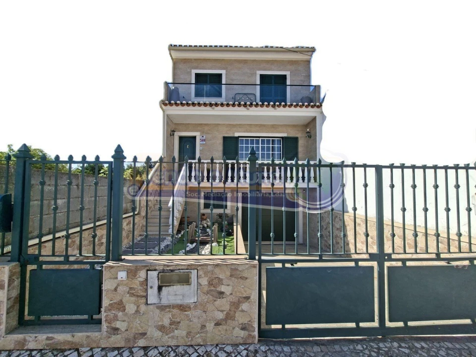 Moradia T3 para Venda em Muge Foto 6