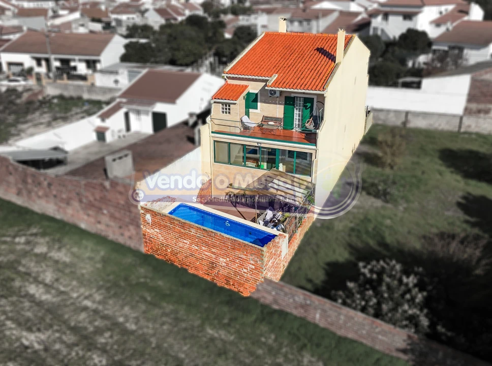 Moradia T3 para Venda em Muge Foto 2