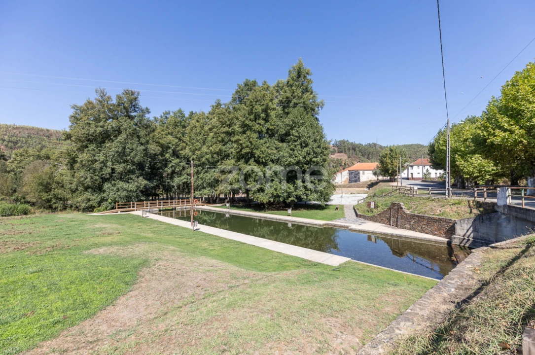 Terreno para Venda em Folques Foto 12