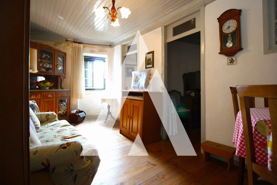 Moradia T1 para Venda em Lajeosa do Dão Foto 7