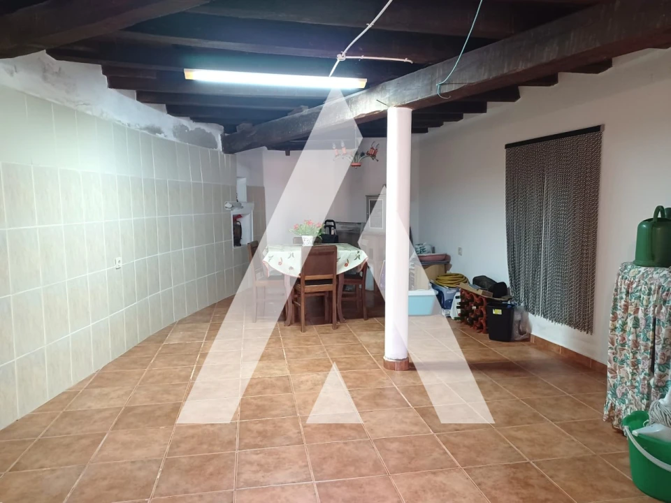 Moradia T1 para Venda em Lajeosa do Dão Foto 11