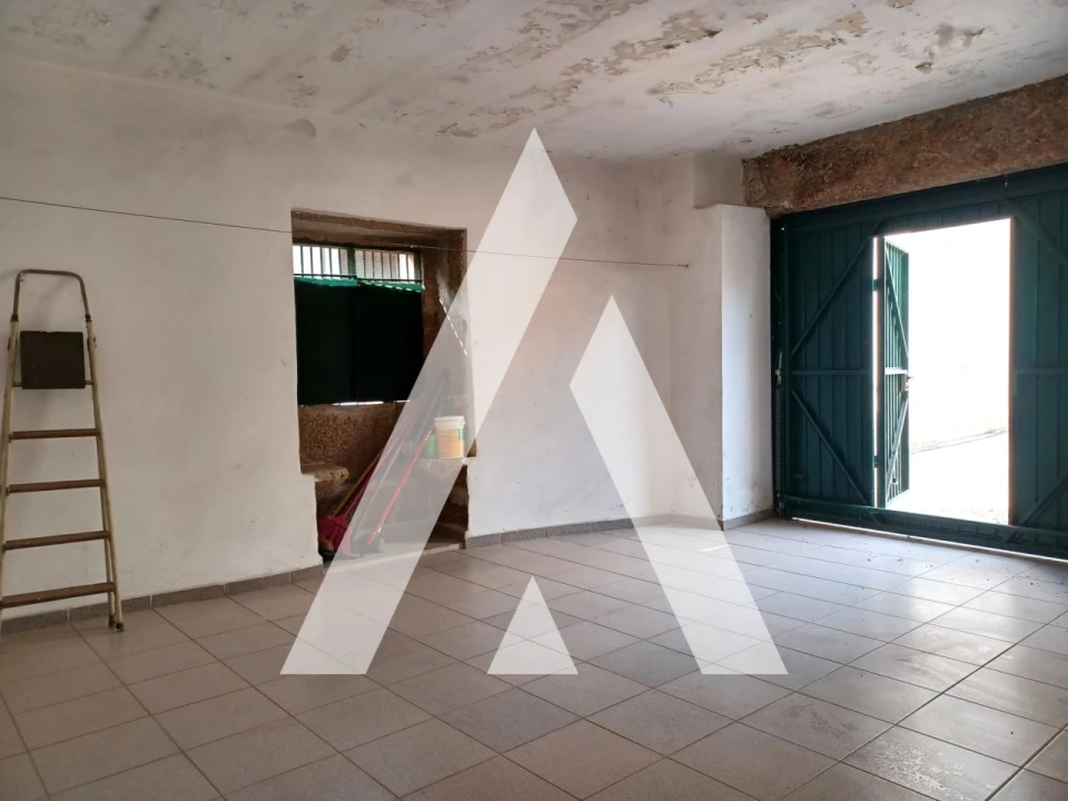 Moradia T1 para Venda em Lajeosa do Dão Foto 14