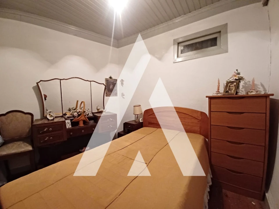 Moradia T1 para Venda em Lajeosa do Dão Foto 23