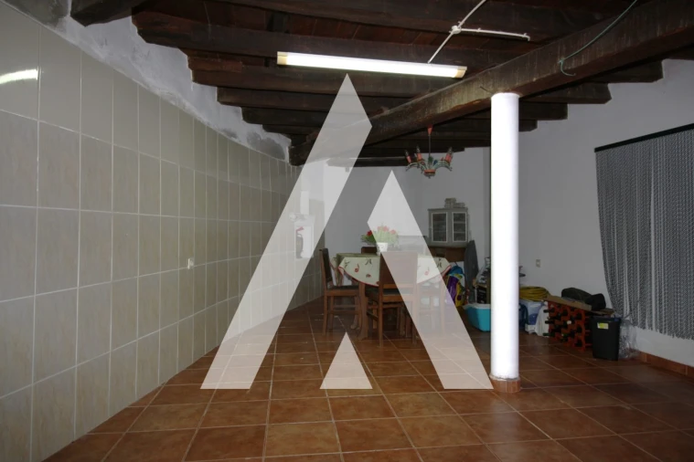 Moradia T1 para Venda em Lajeosa do Dão Foto 5