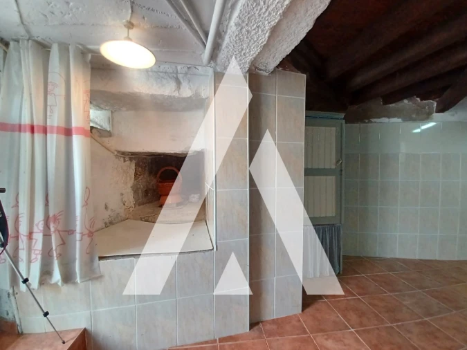 Moradia T1 para Venda em Lajeosa do Dão Foto 10