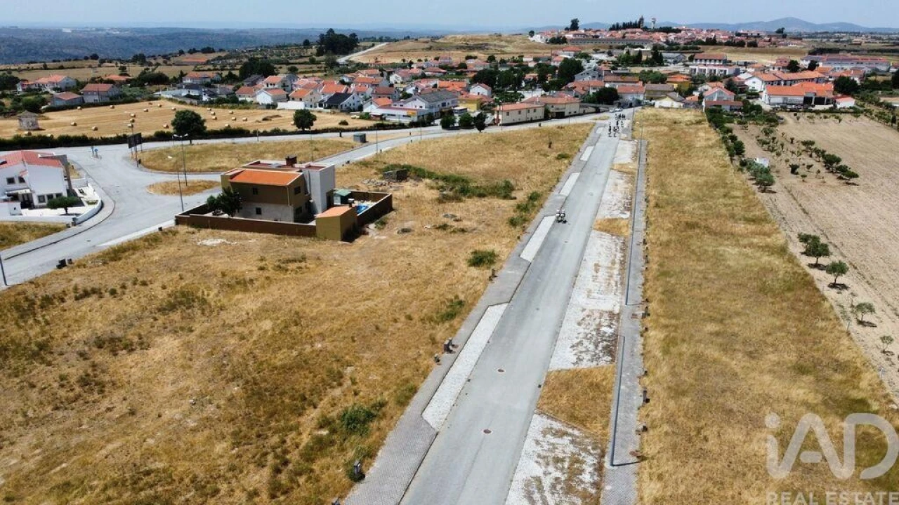 Terreno para Venda em Almeida Foto 29