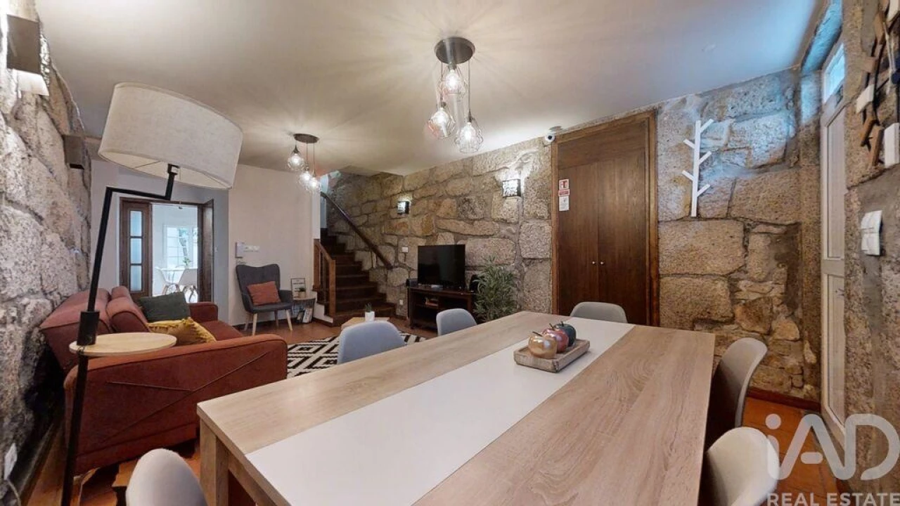 Moradia T3 para Venda em Cedofeita, Santo Ildefonso, Sé, Miragaia, São Nicolau e Vitória Foto 4