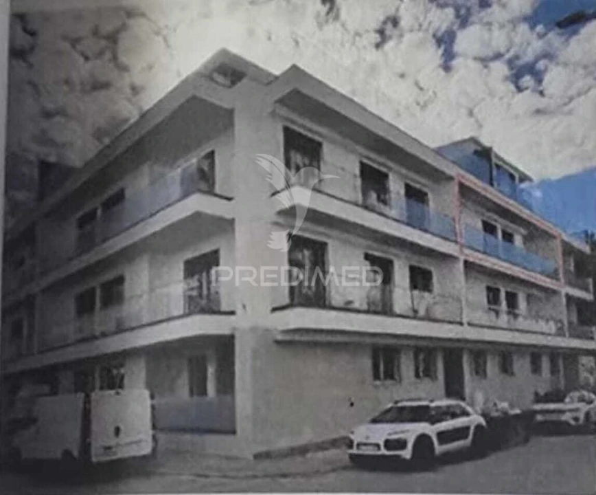 Apartamento T2 para Venda em Faro (Sé e São Pedro) Foto 1