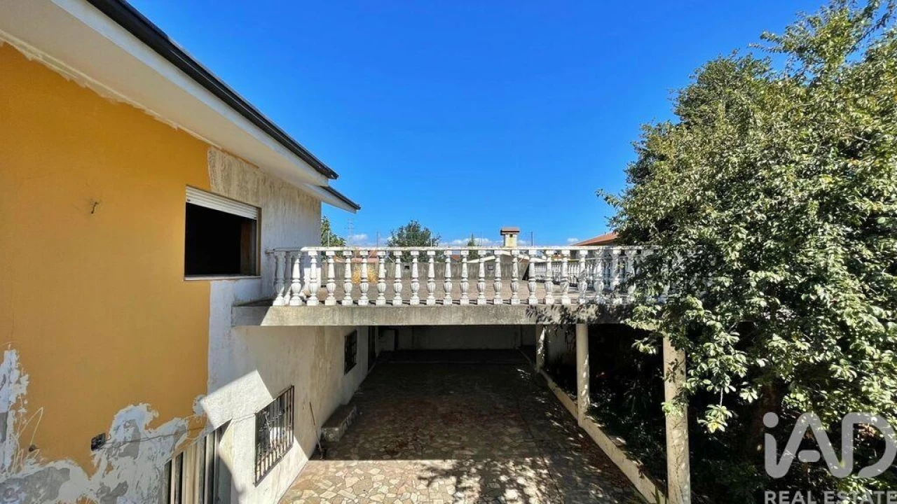 Moradia T8 para Venda em Bougado (São Martinho e Santiago) Foto 8